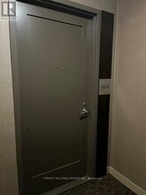 320 Tweedsmuir Ave in Toronto, ON - Building Photo - Building Photo