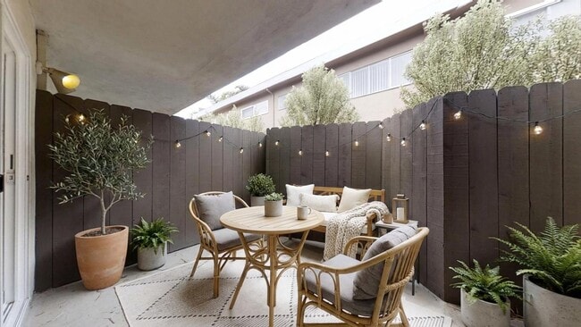 503 Avenue G in Redondo Beach, CA - Foto de edificio - Building Photo