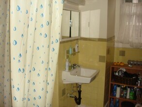 216 Denison St, Unit 216 Apt. 1 in Highland Park, NJ - Building Photo - Building Photo
