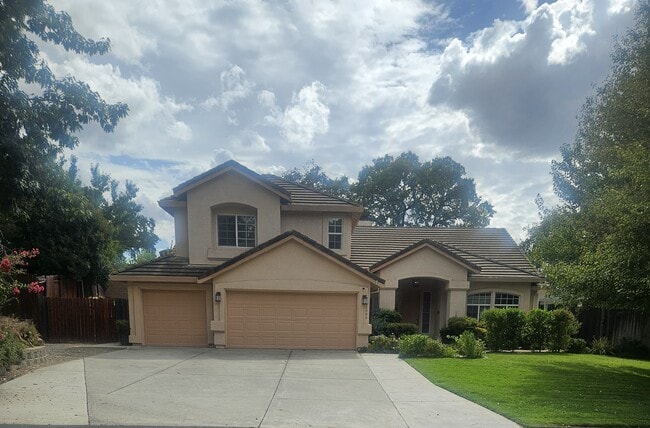 5500 Granite Falls Way in Granite Bay, CA - Building Photo - Building Photo