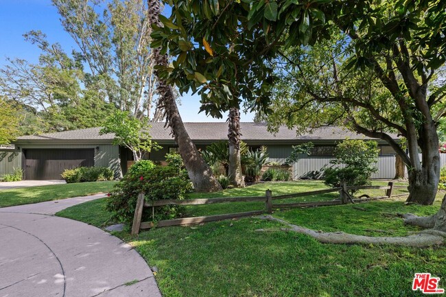 property at 1027 Acanto Pl