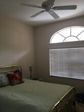 271 Southbay Dr, Unit 53 in Naples, FL - Building Photo - Building Photo