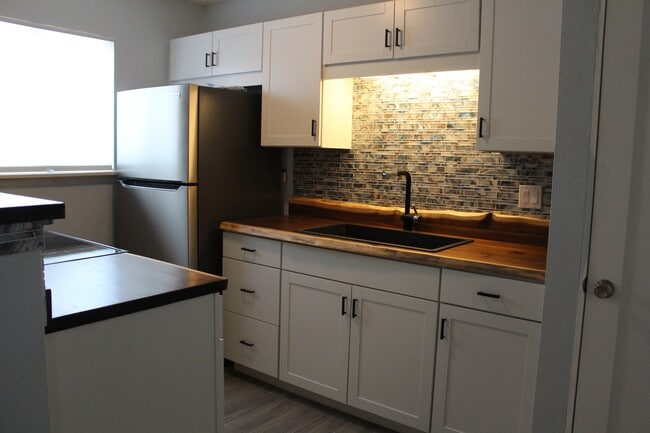 1322 E 7th St in Rifle, CO - Building Photo - Building Photo