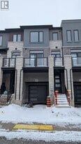 155 Equestrian Way in Cambridge, ON - Building Photo
