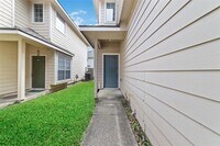 8734 Rainglen Ln photo'