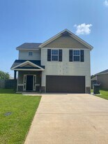 210 Edgarton Way in Bonaire, GA - Building Photo