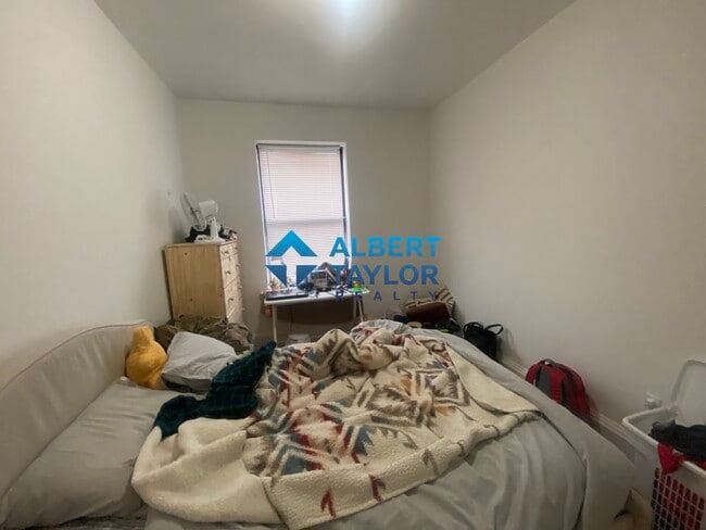 872 Huntington Ave, Unit 3 in Boston, MA - Foto de edificio - Building Photo