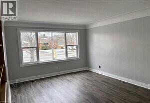 140 Byron Ave in Kitchener, ON - Building Photo