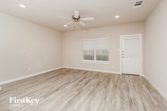 323 Aveen Path, Unit G114 in Lewisville, TX - Building Photo - Building Photo