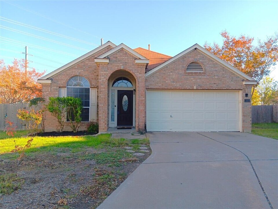 14645 Montoro Dr in Austin, TX - Building Photo