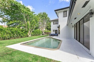 150 Lucina Dr in Hypoluxo, FL - Building Photo - Building Photo