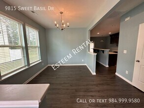 9815 Sweet Basil Dr in Wake Forest, NC - Building Photo - Building Photo