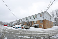 Utica Park Apartments in Utica, MI - Foto de edificio - Building Photo