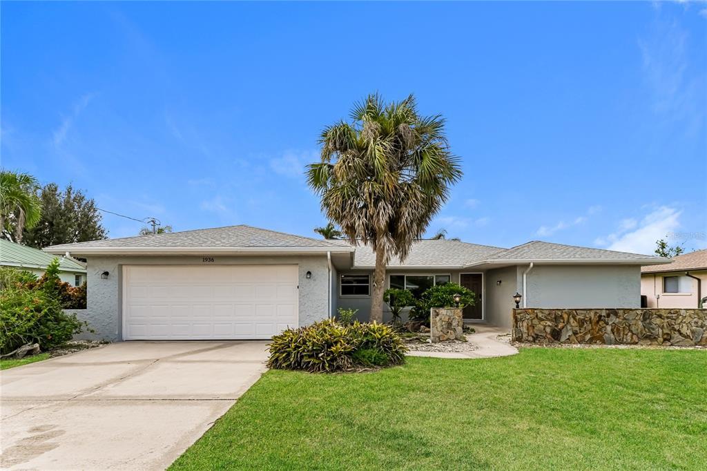 1936 SE 31st St in Cape Coral, FL - Building Photo