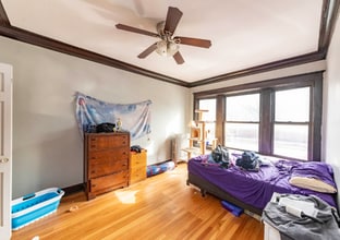 1310 W Montrose Ave, Unit #  01 in Chicago, IL - Building Photo - Building Photo