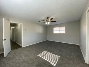 4610 Candlestick Dr in Garland, TX - Building Photo - Building Photo