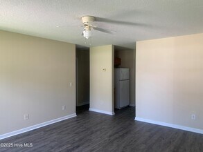 586 Haws Run Rd in Jacksonville, NC - Building Photo - Building Photo