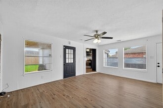 9858 Sageaspen Ln in Houston, TX - Building Photo - Building Photo