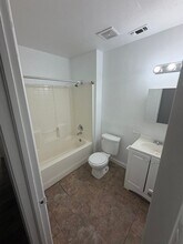 5104-5106 Chapman St in Fort Worth, TX - Building Photo - Building Photo