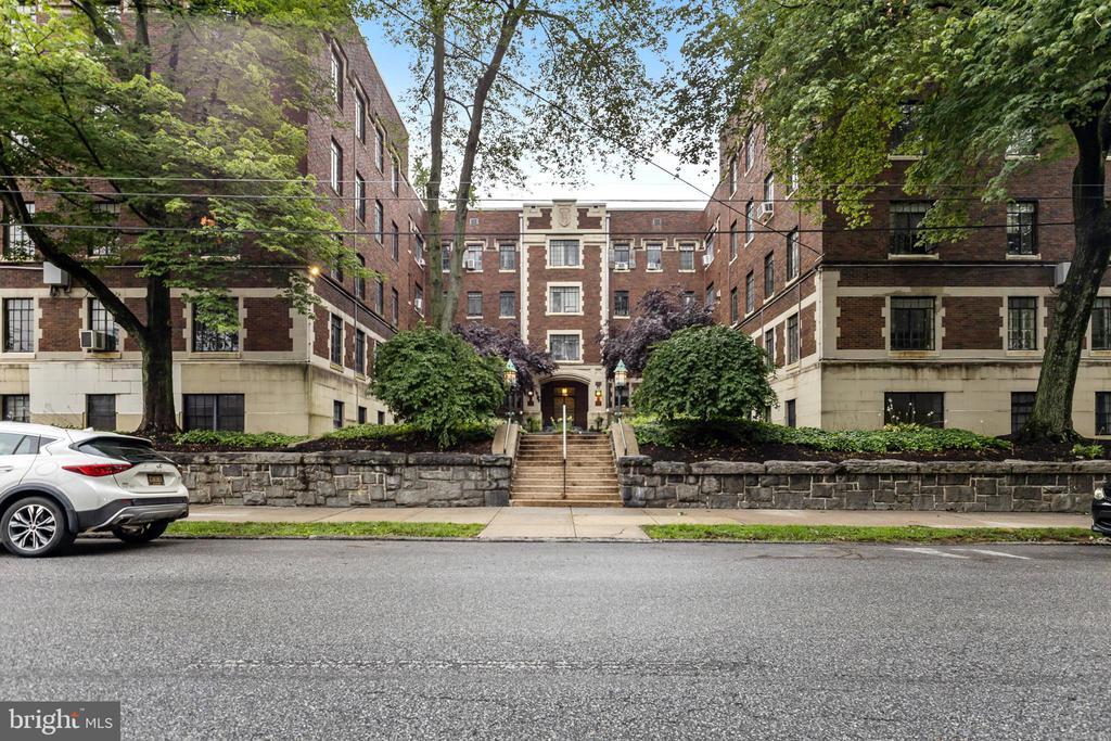 1305 N Broom St in Wilmington, DE - Building Photo