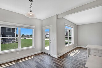 1202 Heather Dr in Mahomet, IL - Building Photo - Building Photo