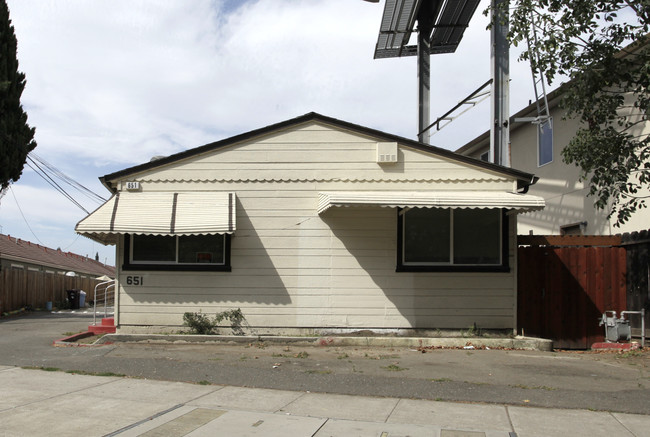 651 W A St in San Lorenzo, CA - Building Photo - Building Photo