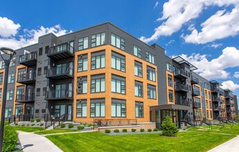 Union Flats in St. Paul, MN - Foto de edificio - Building Photo