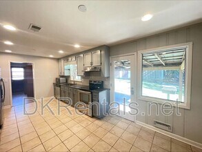 481 Virginia Pl SE in Marietta, GA - Building Photo - Building Photo