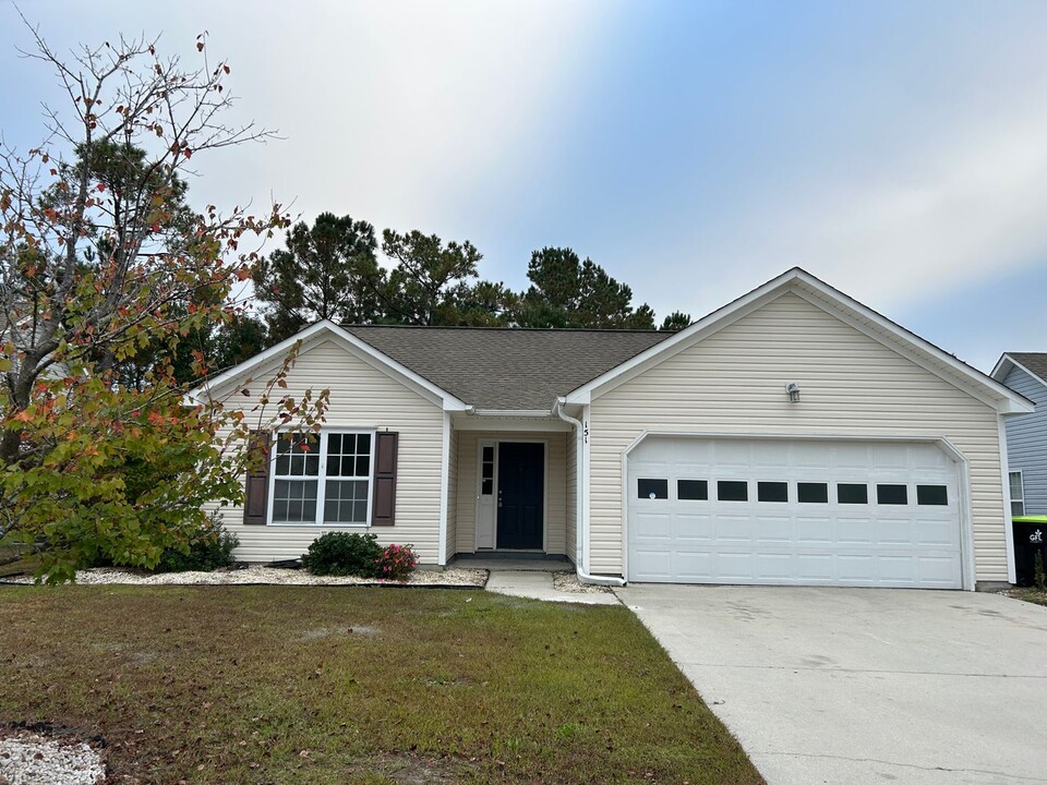 151 Belvedere Dr in Holly Ridge, NC - Building Photo