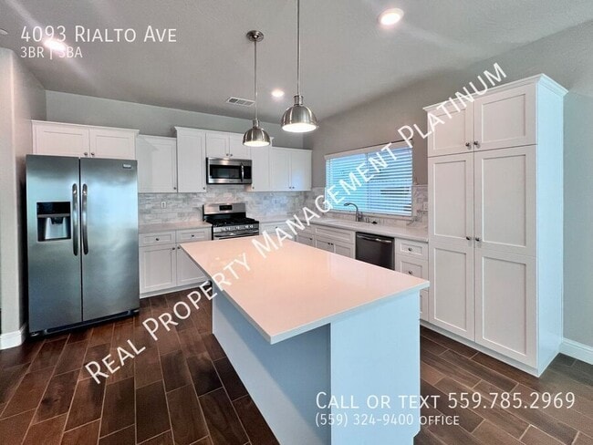 4093 Rialto Ave in Clovis, CA - Building Photo - Building Photo