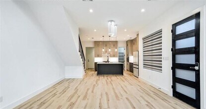 2318 Arroyo Ave in Dallas, TX - Building Photo - Building Photo