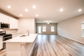 1532 Homestead Farms Dr in Round Rock, TX - Building Photo - Building Photo