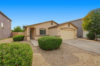 1767 E Denim Trail in San Tan Valley, AZ - Building Photo - Building Photo