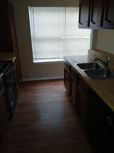 7904 Mallow in San Antonio, TX - Building Photo - Building Photo