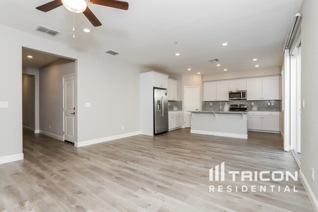 1139 Victorian St in Lincoln, CA - Building Photo - Building Photo