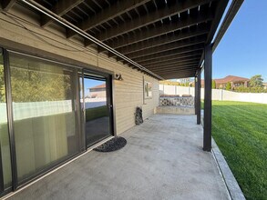 3404 W 46th Ave in Kennewick, WA - Building Photo - Building Photo