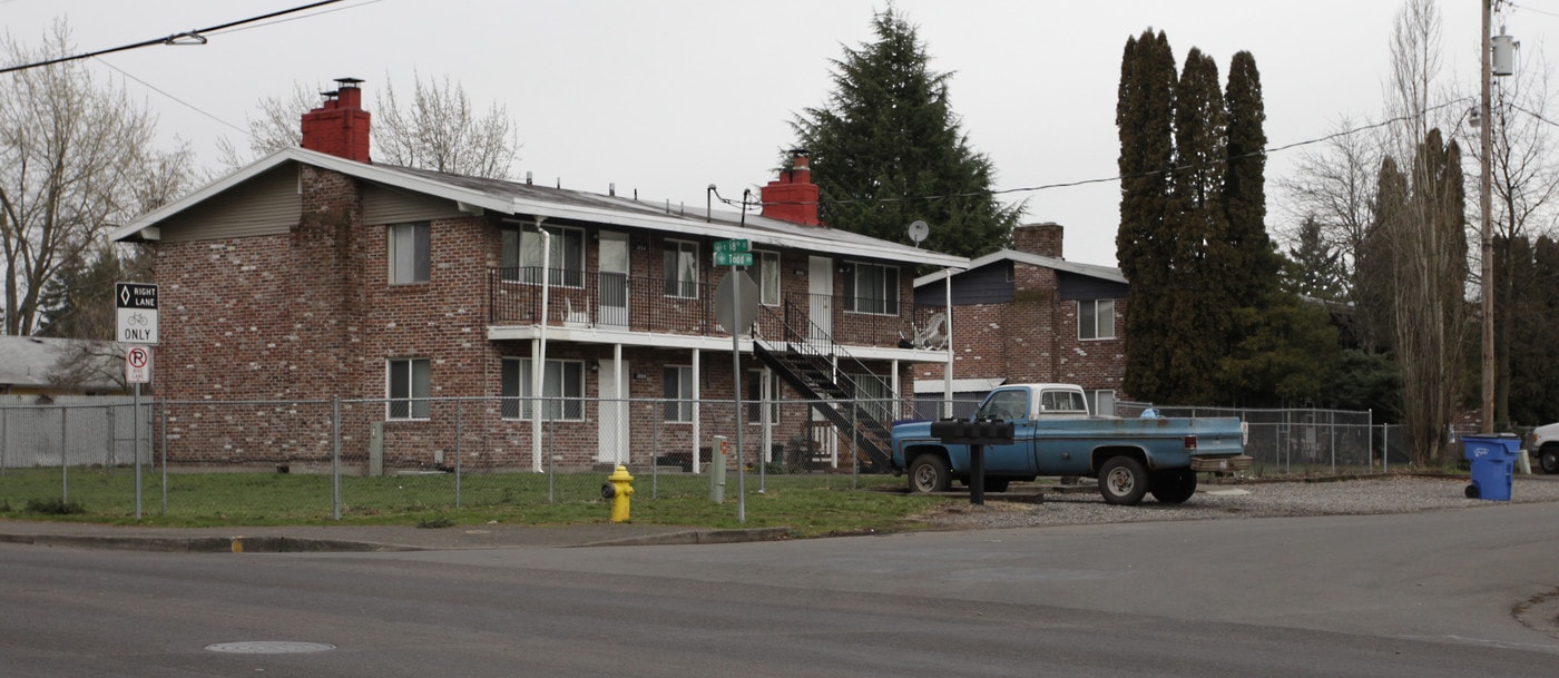 1800-1822 Todd Rd in Vancouver, WA - Building Photo