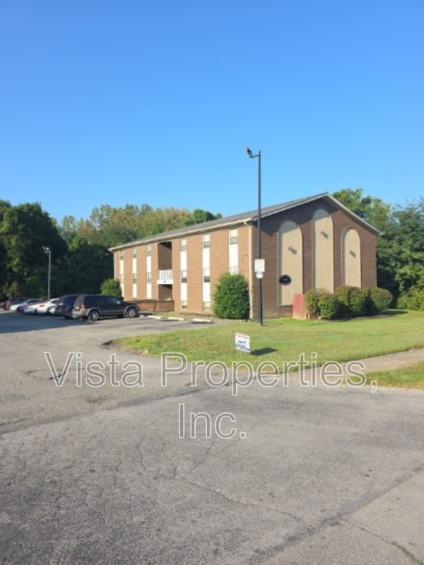property at 4119 Glen Hill Manor Dr