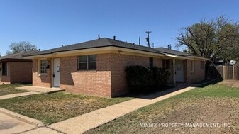 2302 40th St in Lubbock, TX - Building Photo
