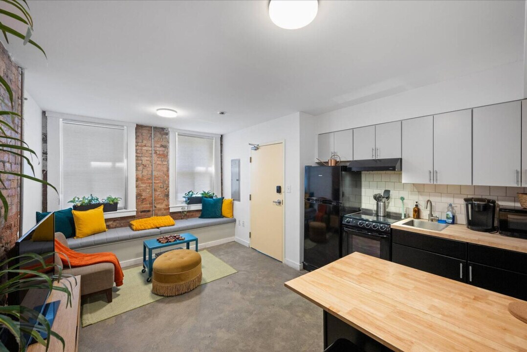 2 Hust Alley in Cincinnati, OH - Foto de edificio