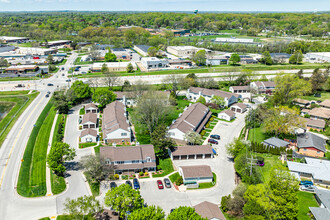 Gazebo Condominiums in Greenfield, WI - Building Photo - Building Photo