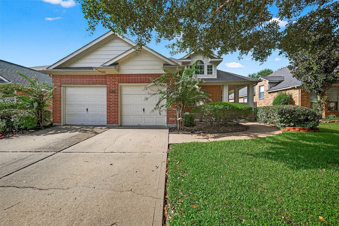 2815 Sage Creek Ct in Richmond, TX - Building Photo