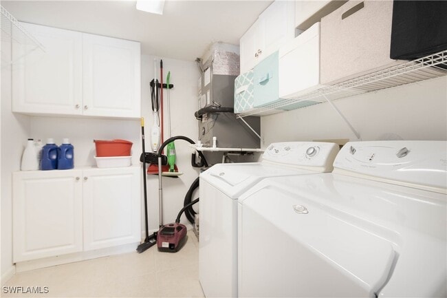 property at 1392 Churchill Cir