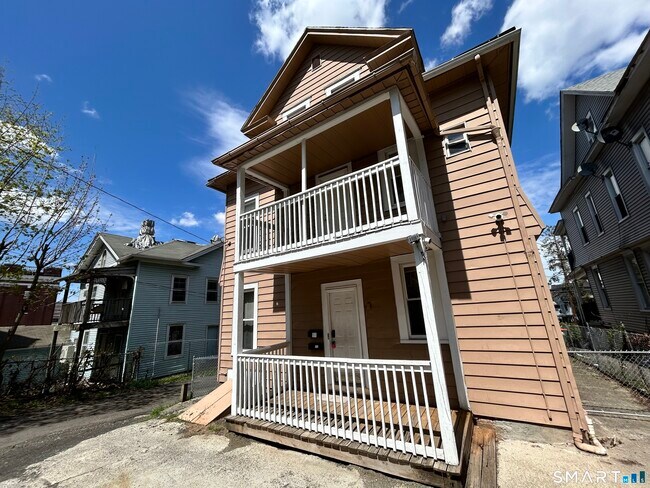 55-57 Liberty St in Meriden, CT - Building Photo - Building Photo