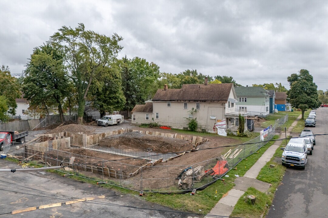 Thankful Gardens in Buffalo, NY - Building Photo