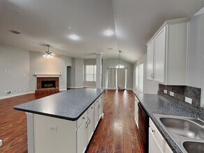 5920 Paloma Blanca Dr in Fort Worth, TX - Building Photo - Building Photo