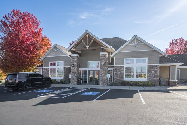 Country Vista Apartments