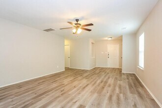 11410 Flying Geese Ln in Tomball, TX - Building Photo - Building Photo