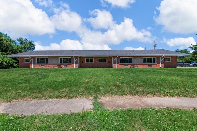 property at 3892 Brittany Cir