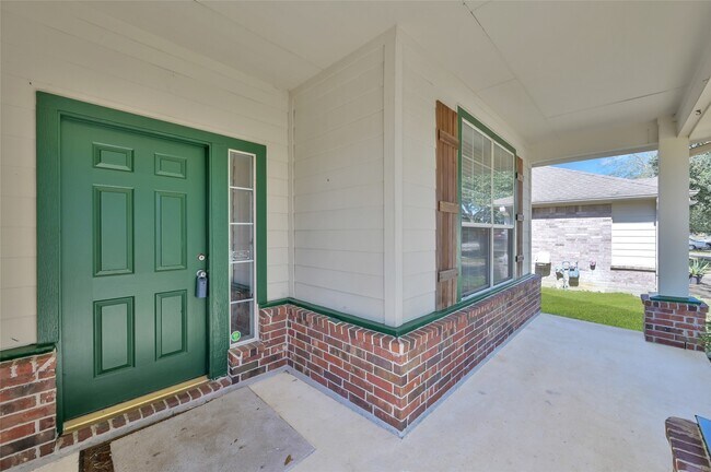 28807 Hidden Cove Dr in Magnolia, TX - Foto de edificio - Building Photo